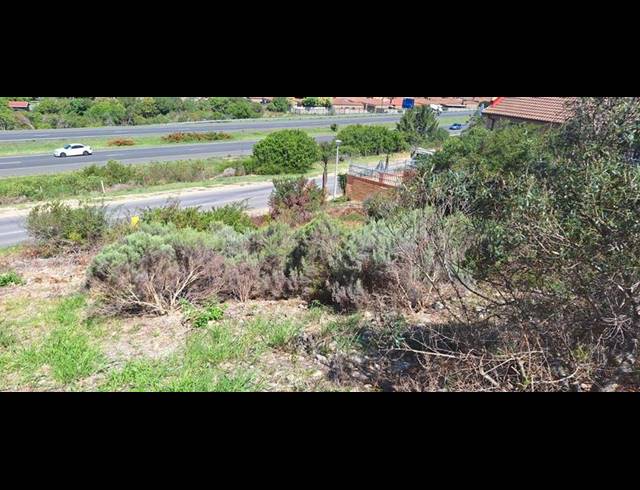 LAND FOR SALE IN MENKENKOP